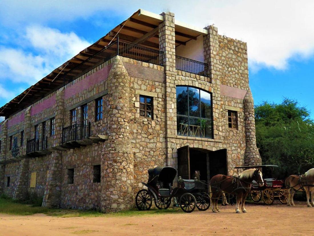 Hacienda Tovares カデレイタ・デ・モンテス エクステリア 写真
